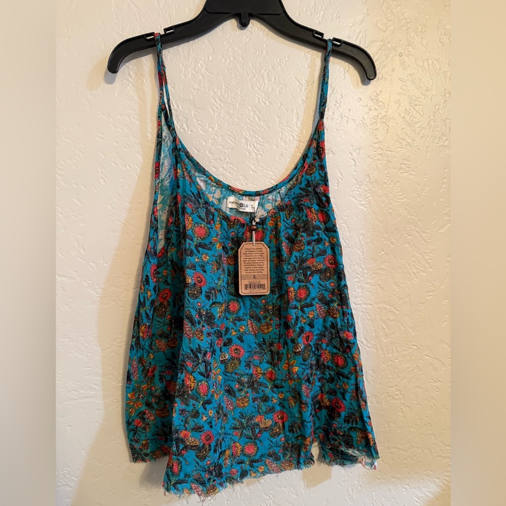 NATURAL LIFE women’s small Blue Floral sleeveless blouse boho hippie